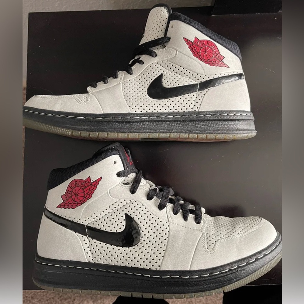 Jordan Athletic Shoes in Gray and Black